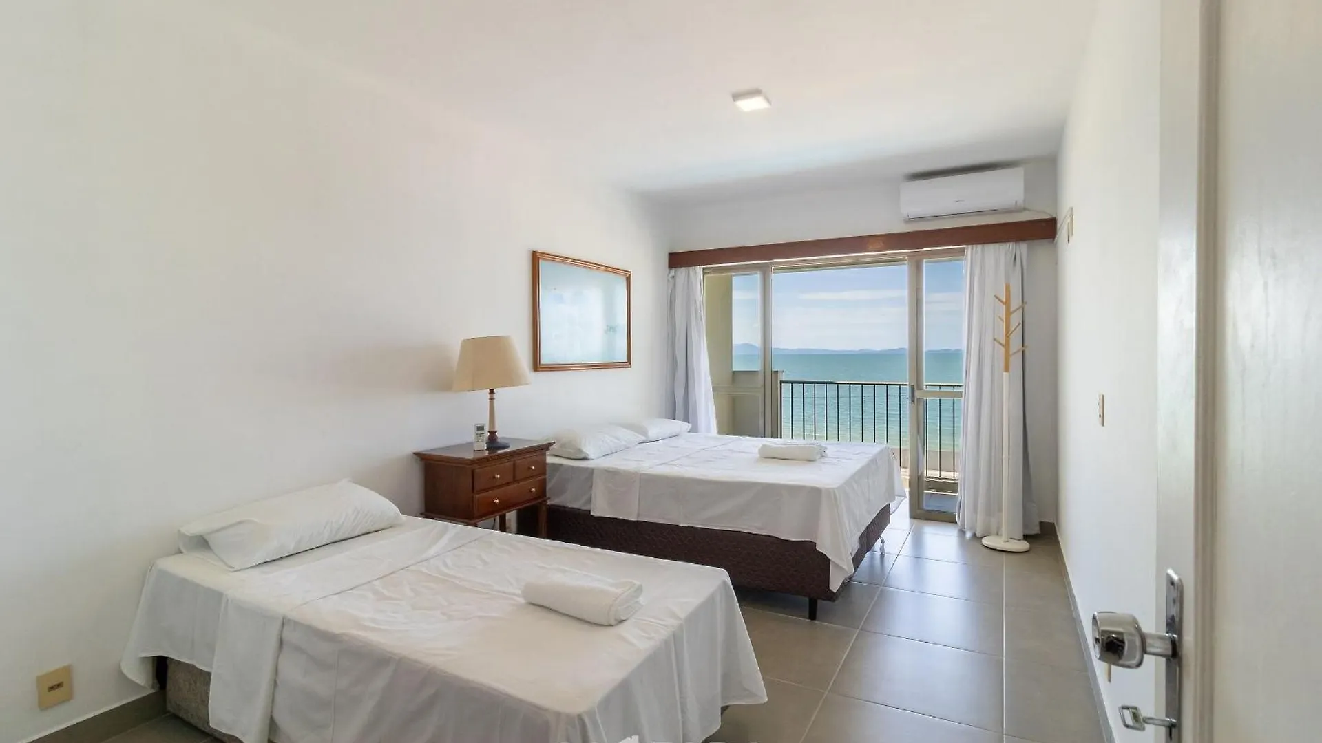 Otimo Apto C/ Piscina E De Frente A Praia Lbm306 Florianopolis
